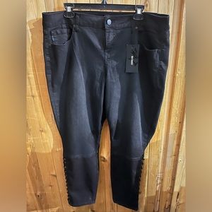 Torrid we swear by the fit 18